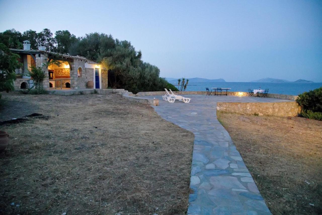 Aroura Homes 4Br Beachfront Villa Σπέτσες Εξωτερικό φωτογραφία