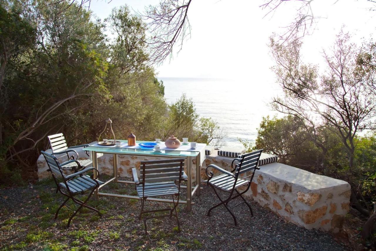 Aroura Homes 4Br Beachfront Villa Σπέτσες Εξωτερικό φωτογραφία