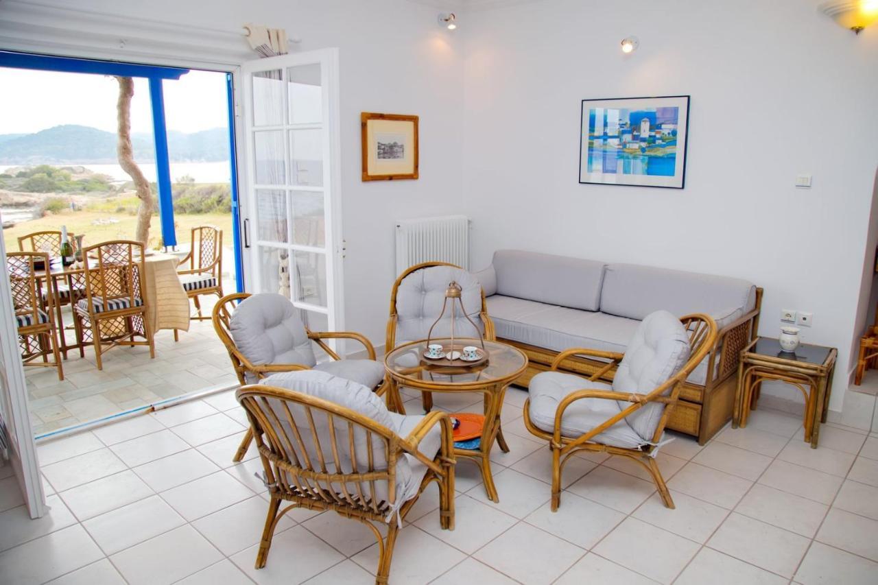 Aroura Homes 4Br Beachfront Villa Σπέτσες Εξωτερικό φωτογραφία