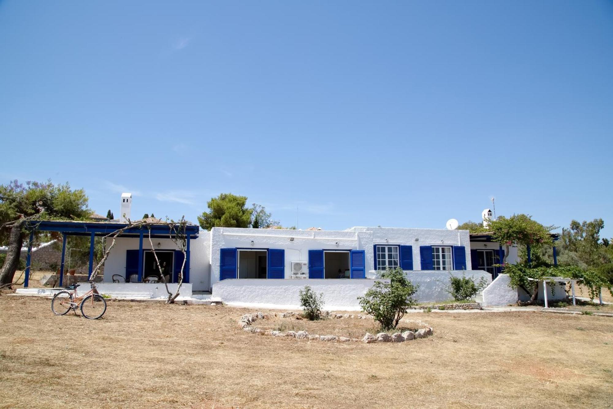 Aroura Homes 4Br Beachfront Villa Σπέτσες Εξωτερικό φωτογραφία